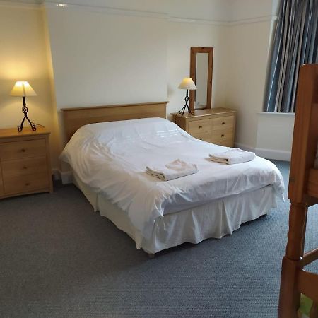 Lazy Days Apartment บอร์นมัธ ภายนอก รูปภาพ