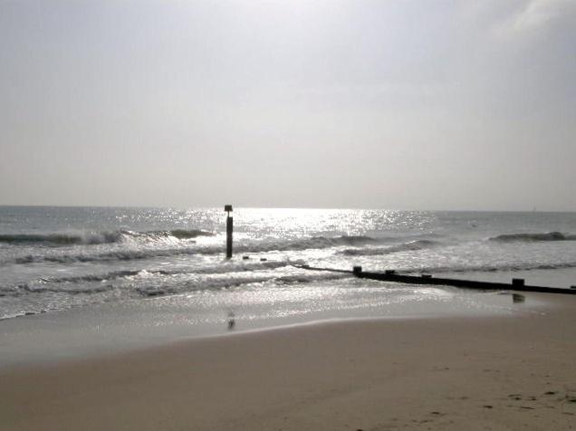 Lazy Days Apartment บอร์นมัธ ภายนอก รูปภาพ